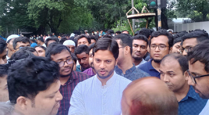 শিক্ষার্থীদের রক্তের ওপর দাঁড়িয়ে সরকার এ আচরণ করতে পারে না: শিবির সভাপতি